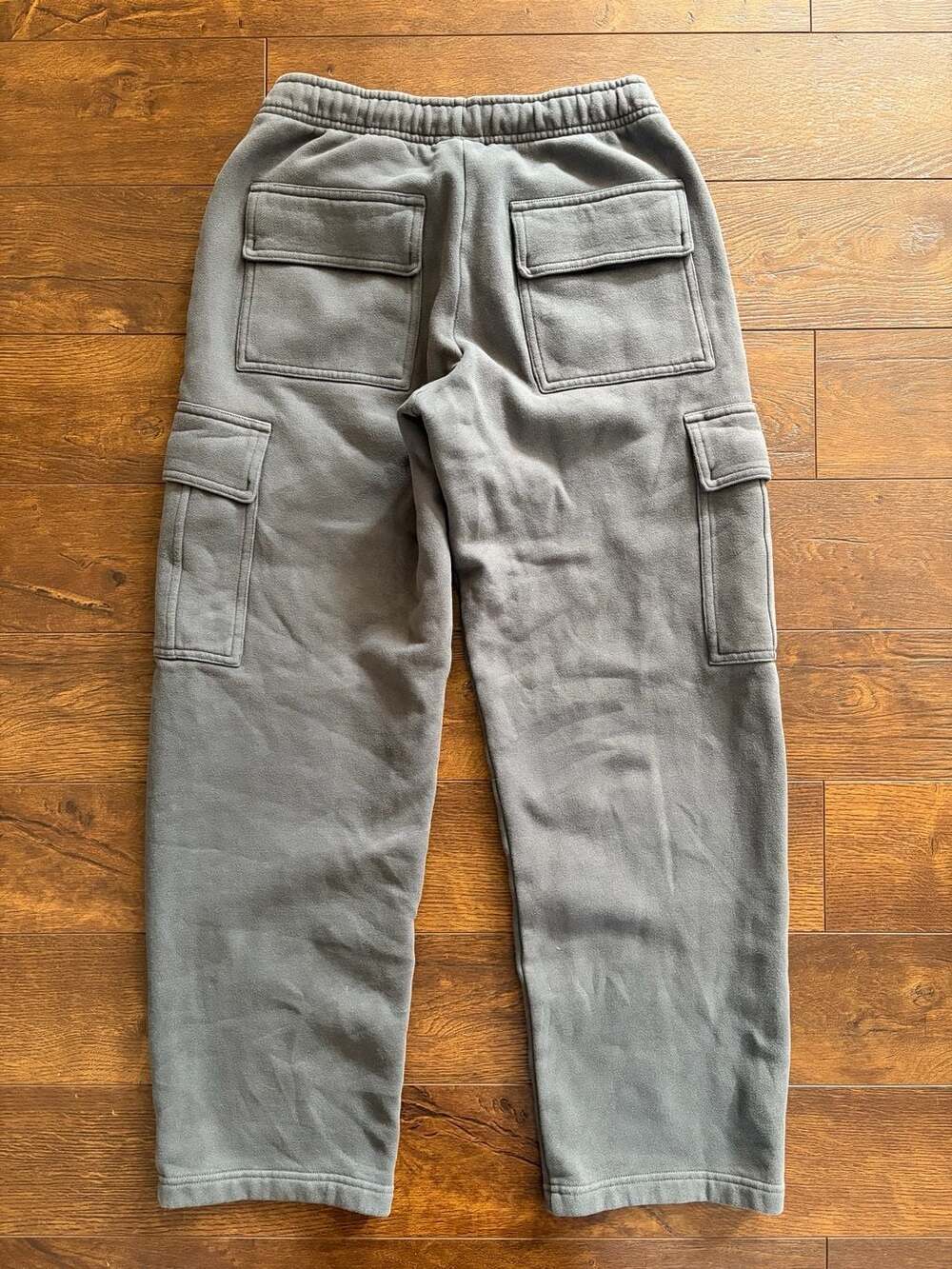 TNA Cozy Fleece Mega Fit Cargo Sweatpants Grey Relaxed Wide Leg Womens - Picture 5 of 6